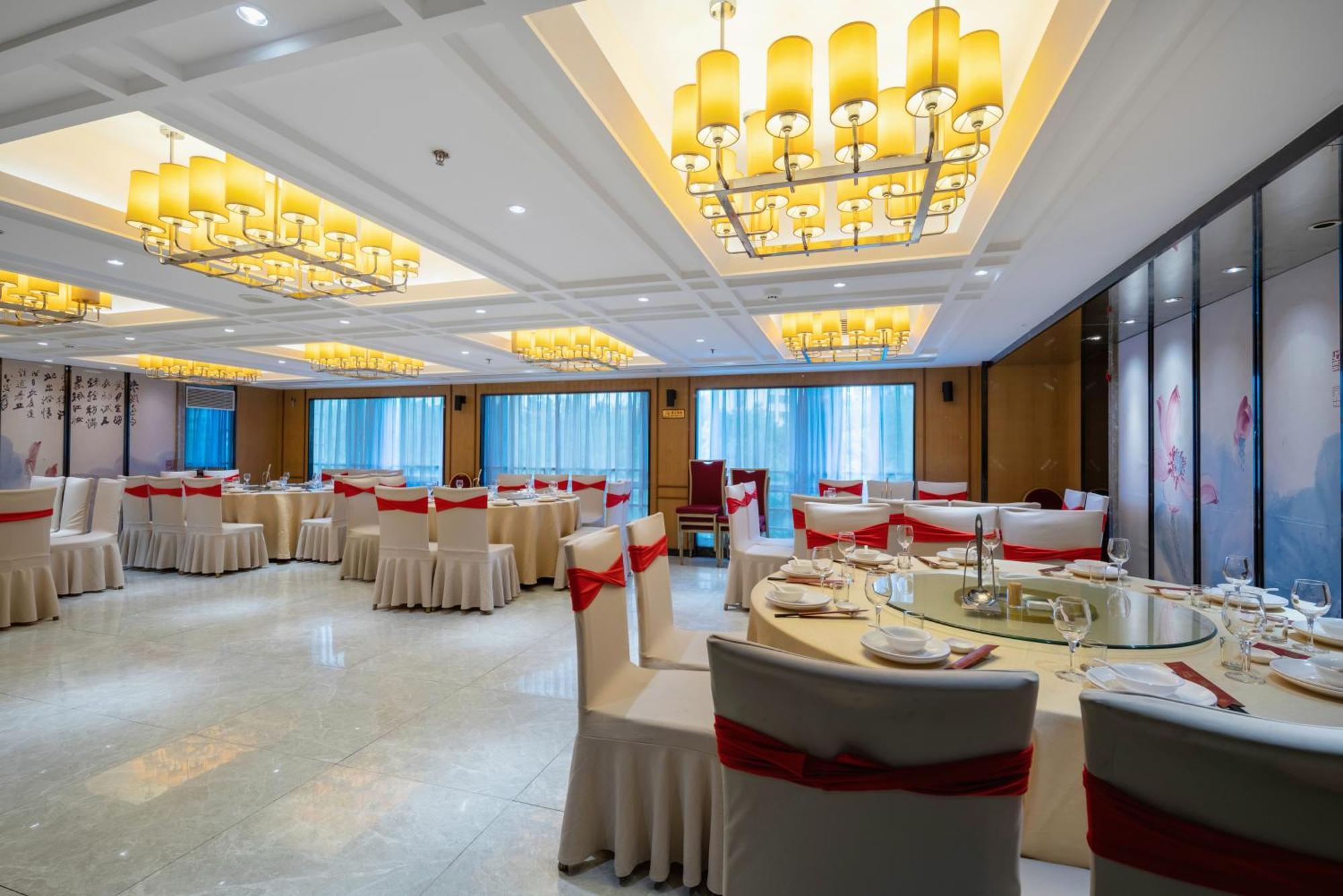 Sunshine Holiday Hotel Fuzhou Fuzhou  Buitenkant foto