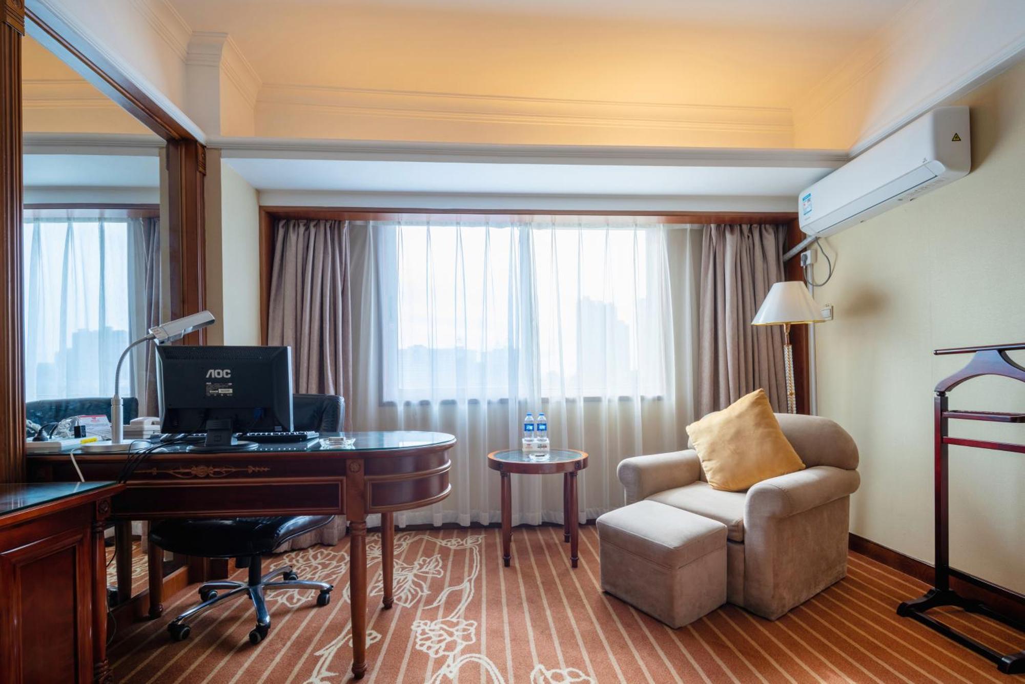 Sunshine Holiday Hotel Fuzhou Fuzhou  Buitenkant foto