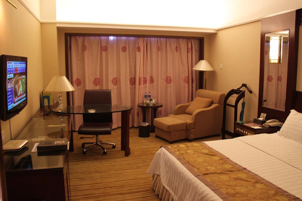 Sunshine Holiday Hotel Fuzhou Fuzhou  Buitenkant foto